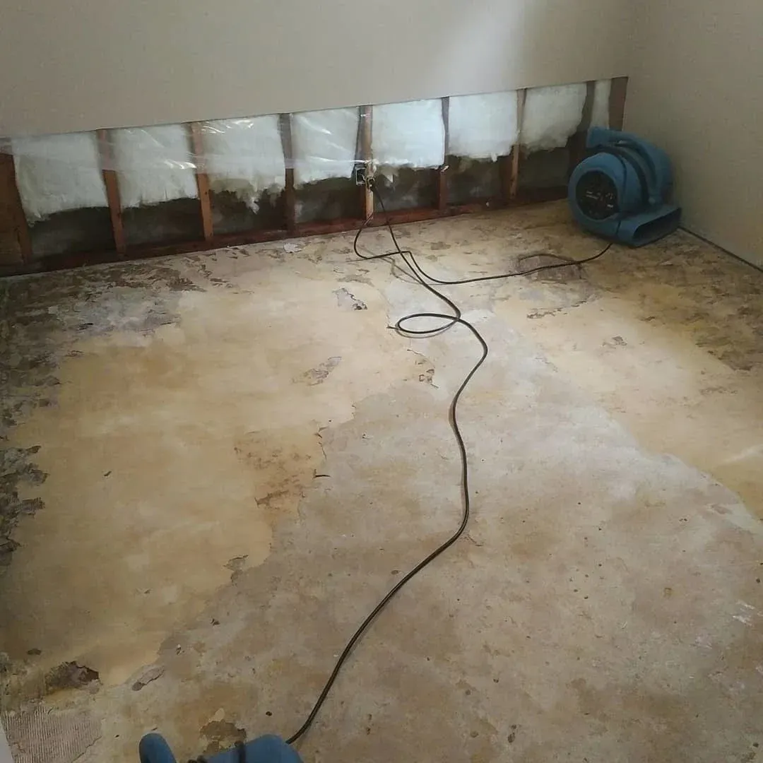 Structural drying equipment for water damage restoration in Saskatoon Structural drying equipment for water damage restoration in Saskatoon